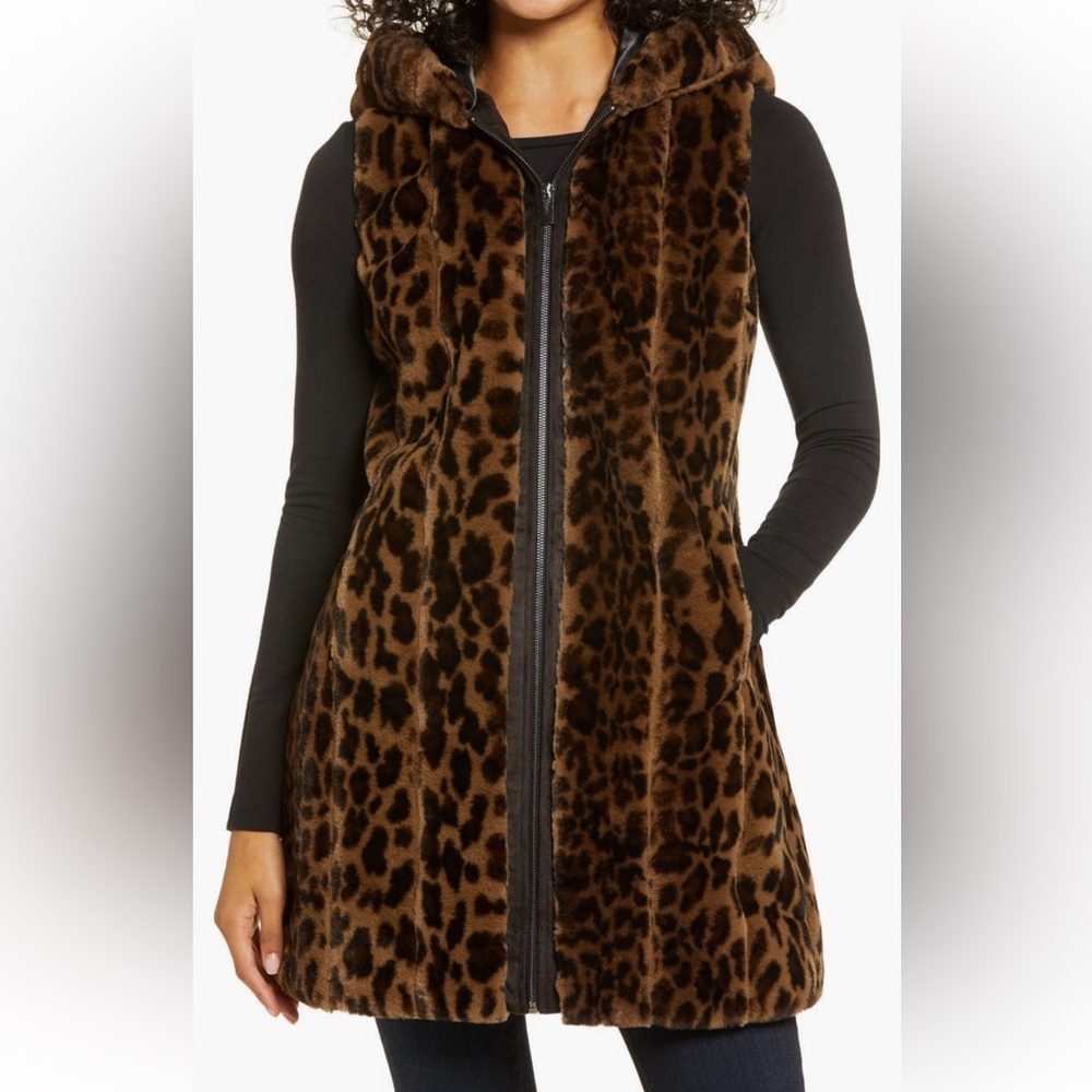 NWOT Via Spiga Women's Faux Fur Hooded Vest, MEDIUM